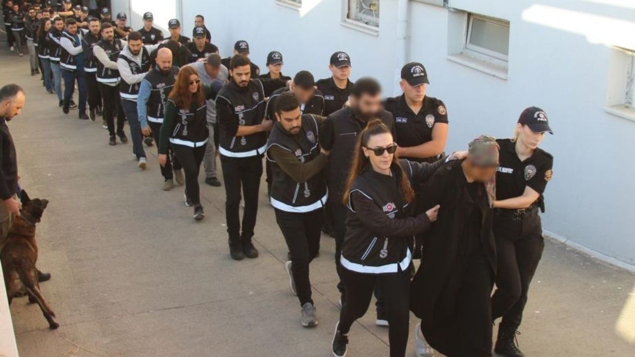 Böyle operasyon görülmedi: Dev Bayğaralar çetesini çökertmek için filmleri aratmayan sahneler yaşandı