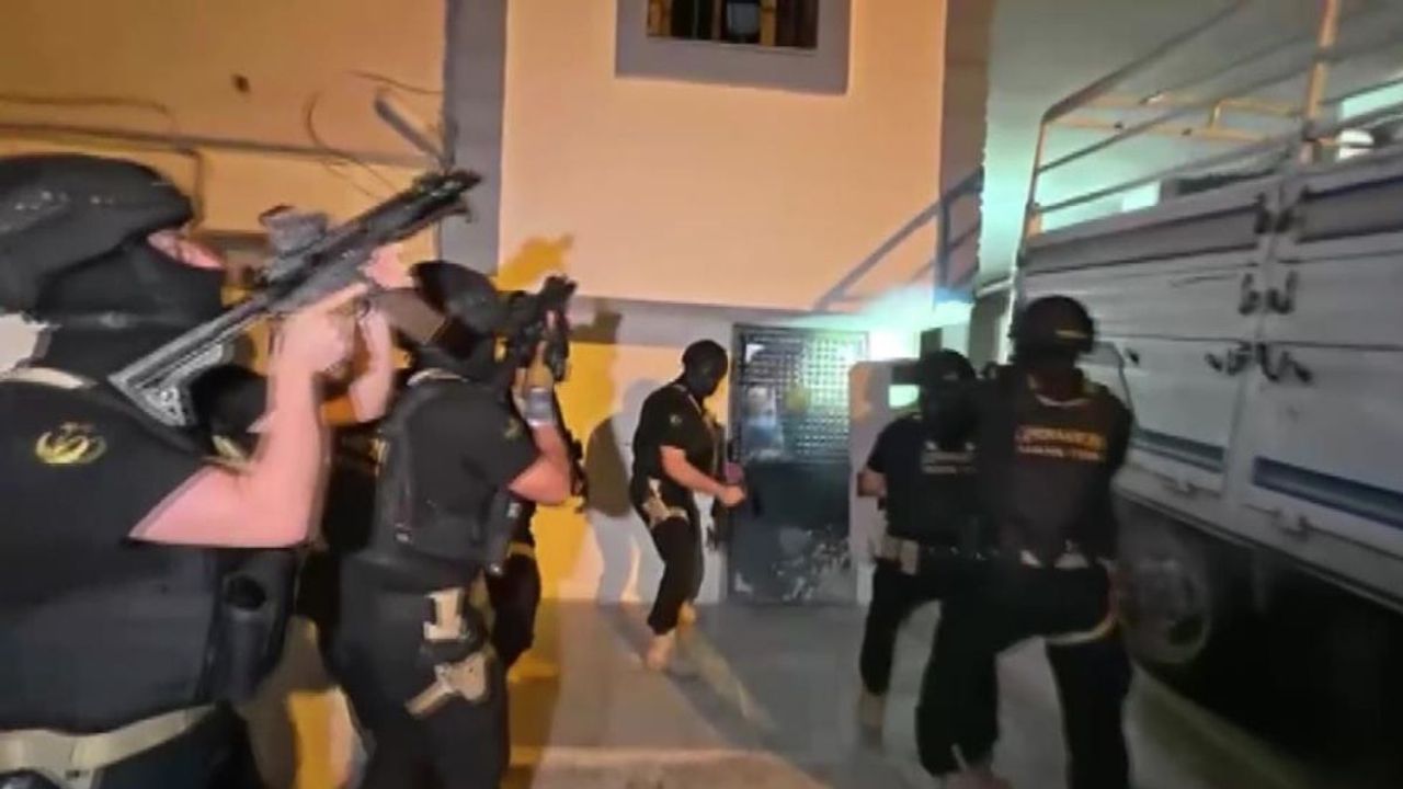 DEAŞ örgütü, esnafı tehdit edip silahlı saldırı düzenledi!