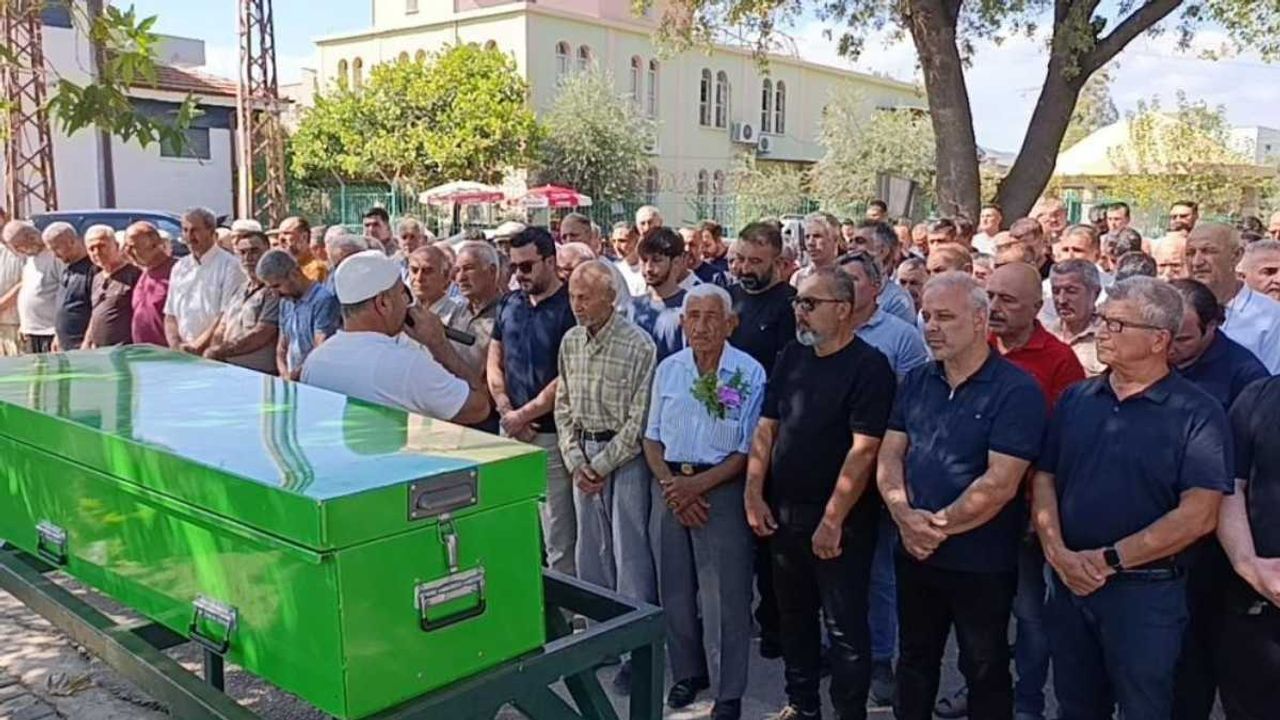 Trafik kazasında hayatını kaybeden doktor, son yolculuğuna uğurlandı