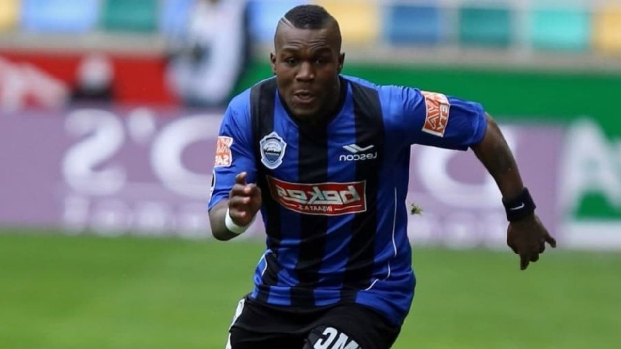 Kayseri Erciyesspor’un eski yıldızı Royston Drenthe felç geçirdi