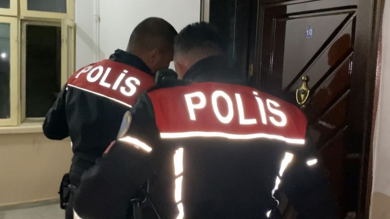 Apartmandan gelen çığlıklar polisi alarma geçirdi!