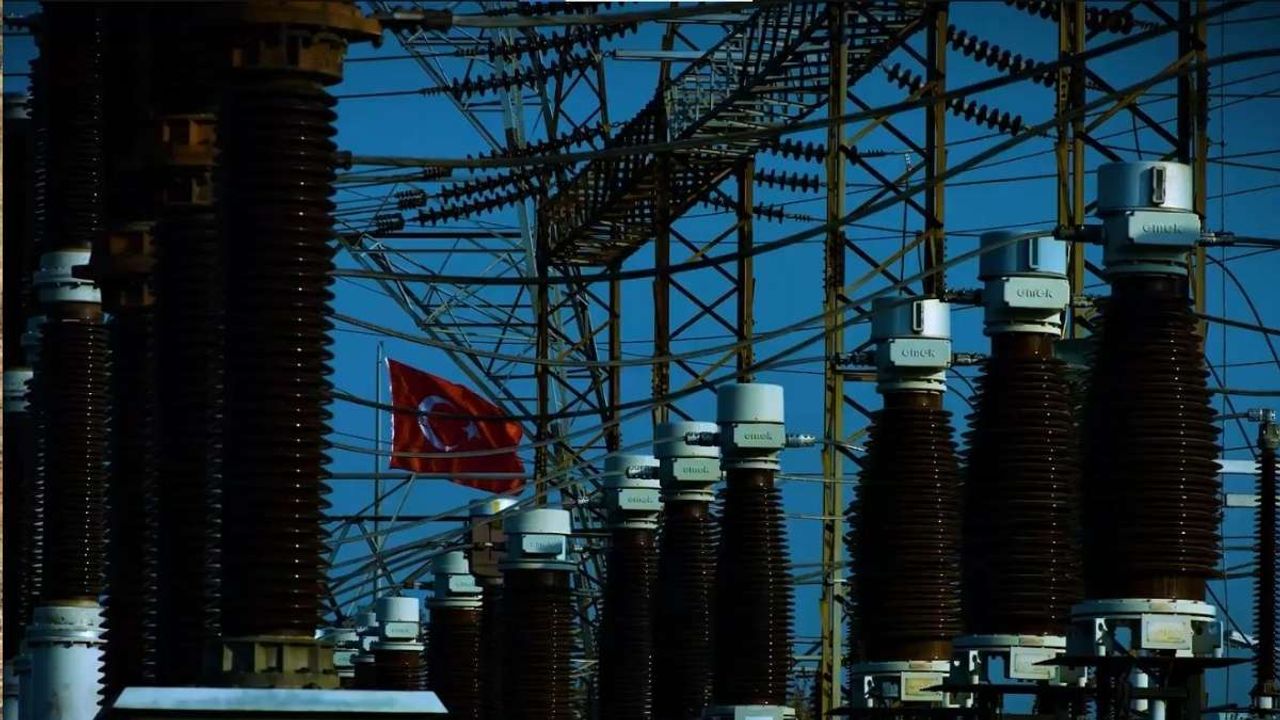 Bakan Bayraktar: “Türkiye’de 30 milyar dolarlık dev yatırım başladı”