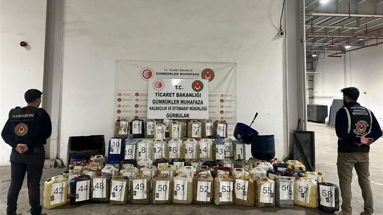 Gümrüklerde rekor yakalama: 1,3 tonluk yasaklı madde ele geçirildi