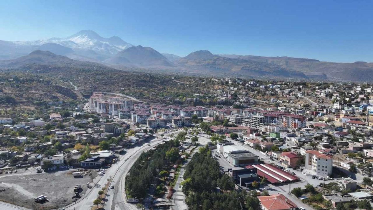 Hacılar baştan sona yenileniyor!