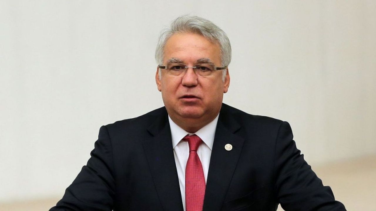 Eski AK Partili Kocabıyık: ‘AK Parti herkese bir şey dağıtıyor, bana da verdiler; eşimi vali yapmışlardı’