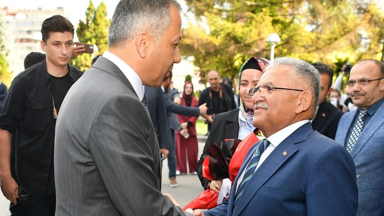 İçişleri Bakanı Yerlikaya, Kayseri’de: Kayseri, örnek belediyeciliğiyle öne çıkıyor