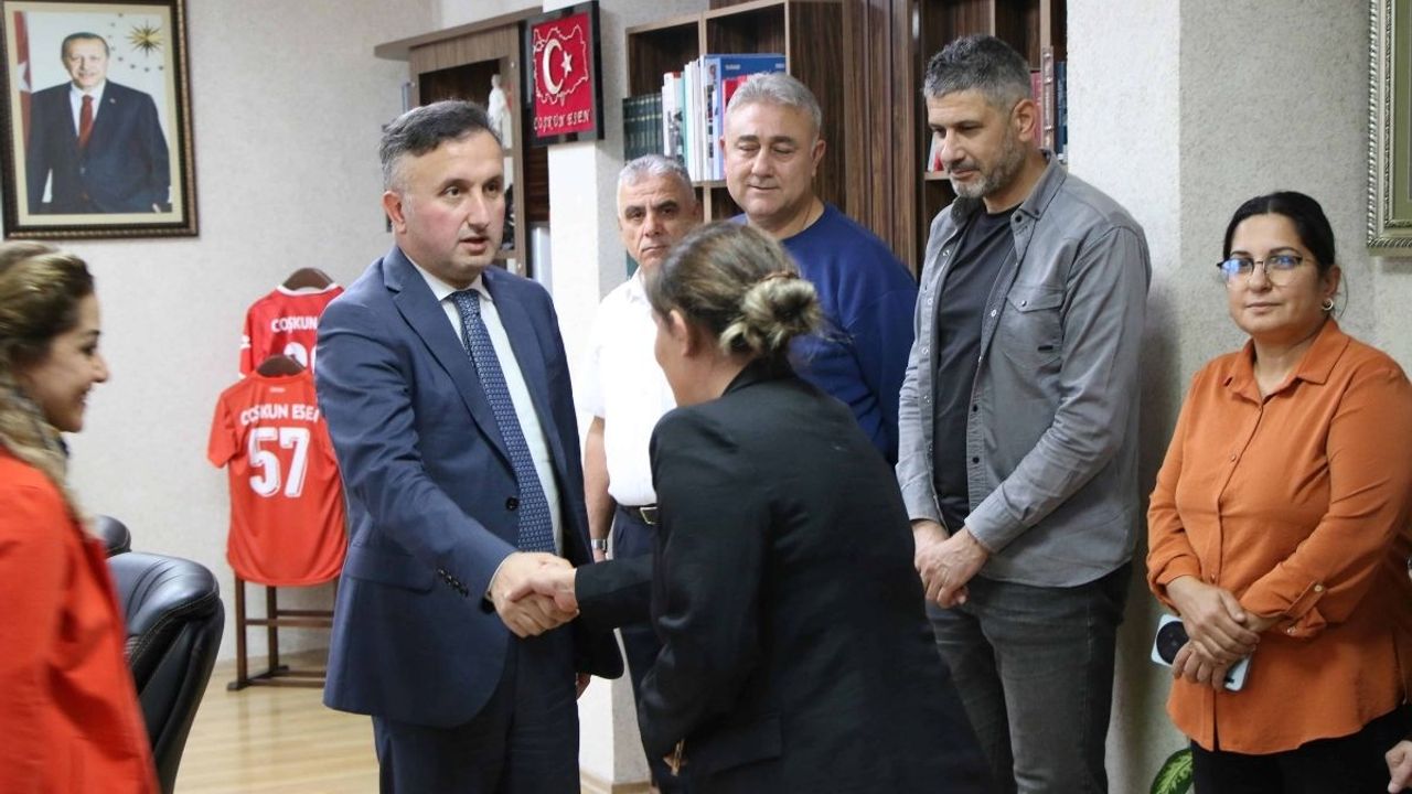 İl Millî Eğitim Müdürü Coşkun Esen personelle bilgilendirme toplantısında buluştu