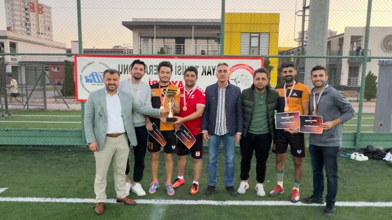 Kayseri’de 3. Kamu Spor Oyunları'nda kazananlar ödülüne kavuştu