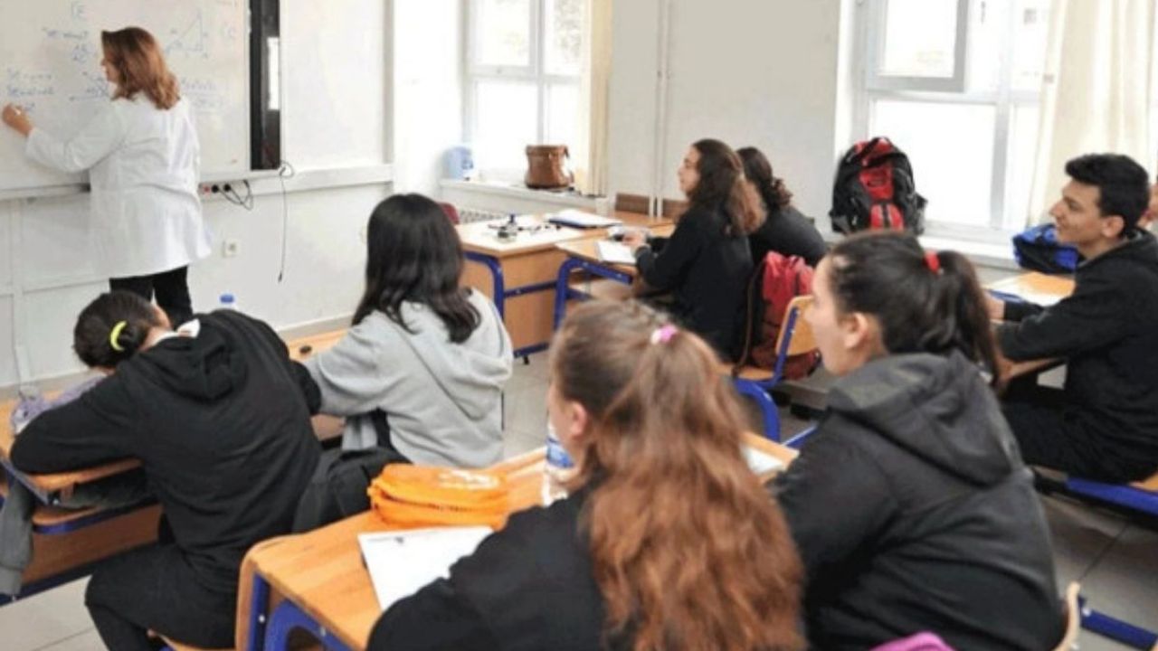 Kasım ara tatil ne zaman? MEB takvimine göre okullar ne zaman kapanacak?