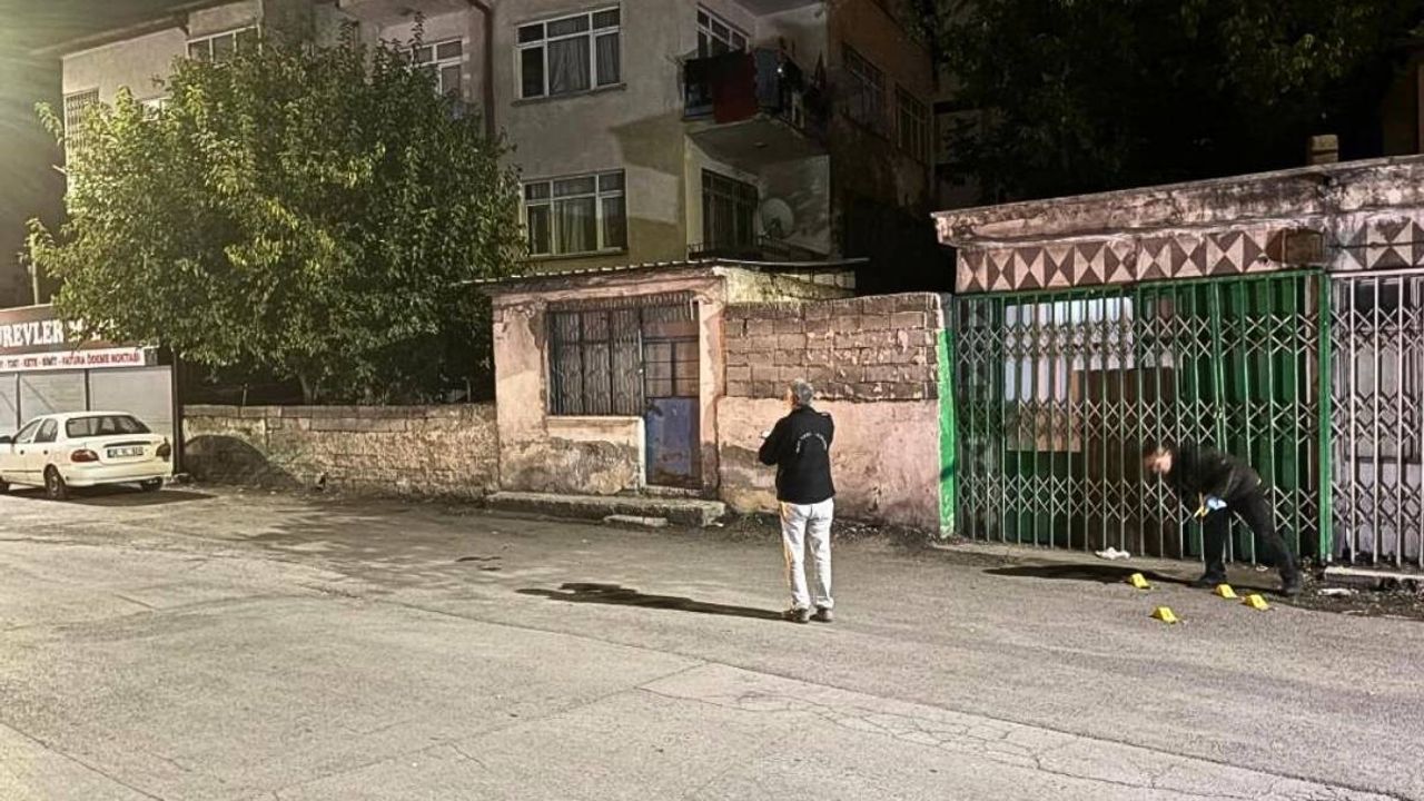Kayseri Uğurevler'de silahlı saldırı : Ev kurşunlandı