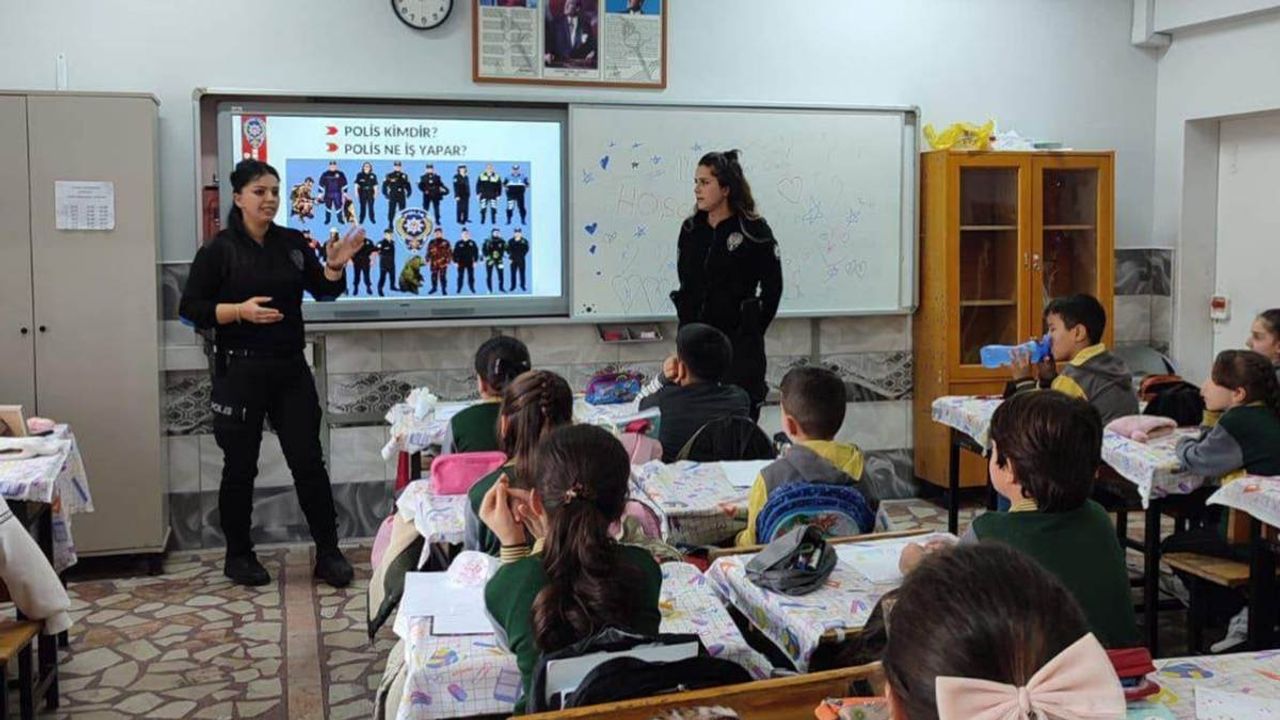 Kayseri’de polislerle öğrenciler bir araya geldi
