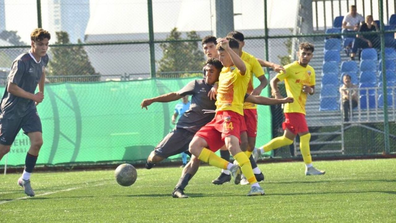 Kayserispor U19 PAF takımı Fatih Karagümrük’ü 2-0 mağlup etti