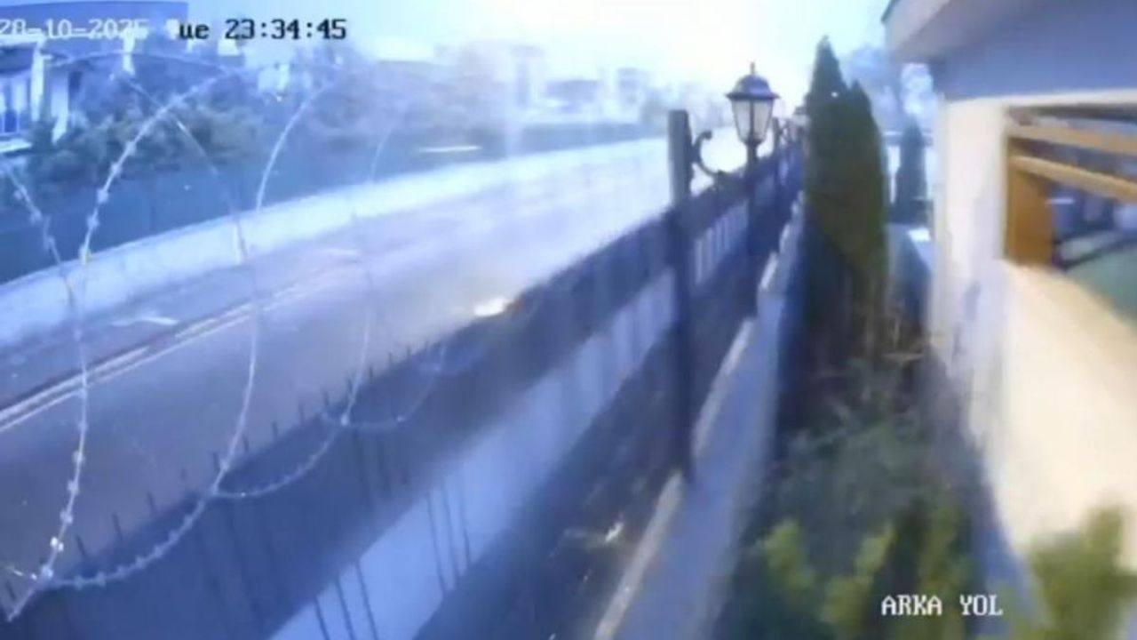 Kayseri’ye yıldırım düştü: O anlar kameralara yansıdı