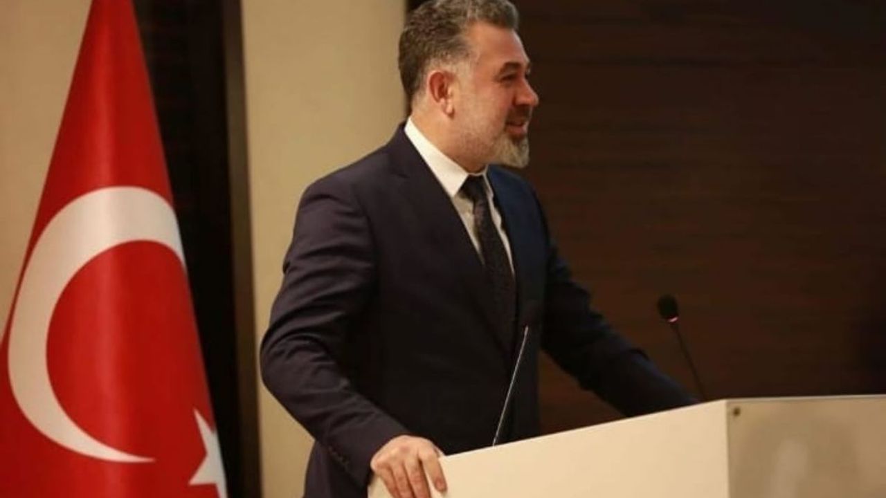 Sedat Kılınç'tan gece yarısı sert mesaj: Kimseyi yarı yolda bırakmadım!