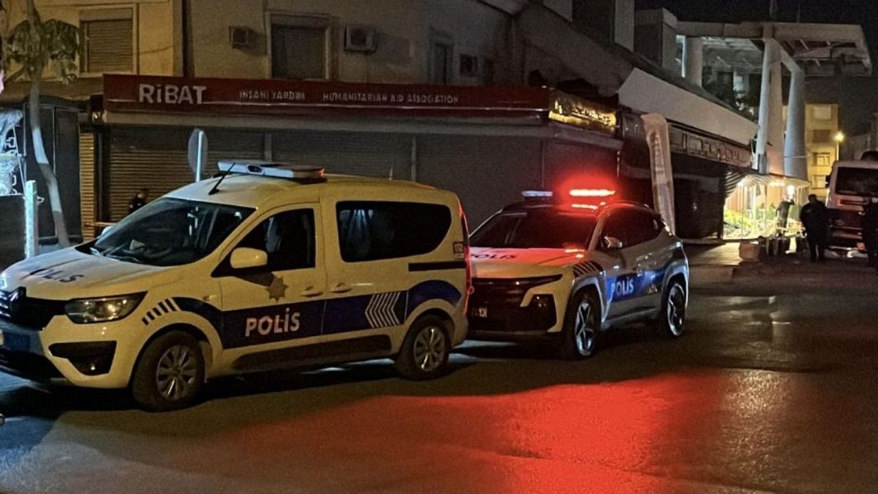 Husumetli esnaflar arasındaki silahlı kavgada kan aktı!