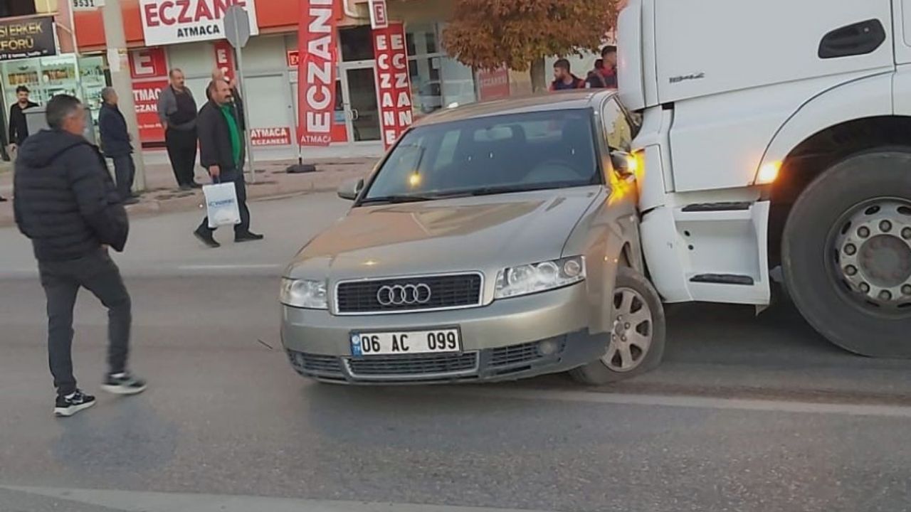 Konya'da tanker ve otomobil çarpıştı: Şans eseri herkes hayatta!