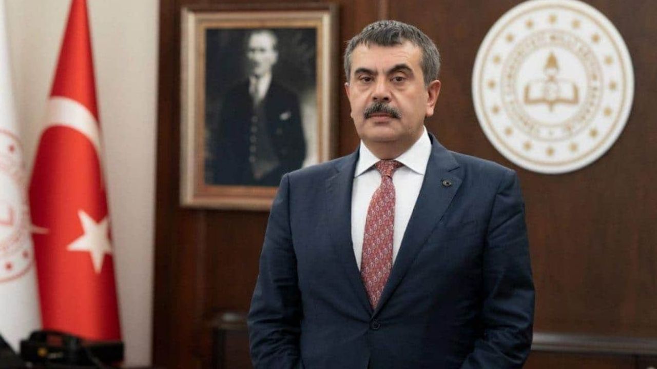 MEB’in okul kıyafeti kararına öğretmen ve velilerden tam destek