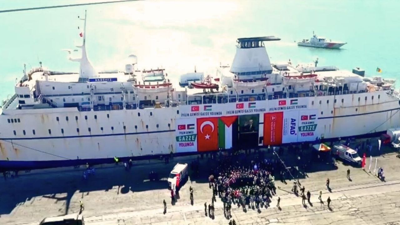 Mersin'den Gazze'ye 900 ton gıda yardımı yola çıktı
