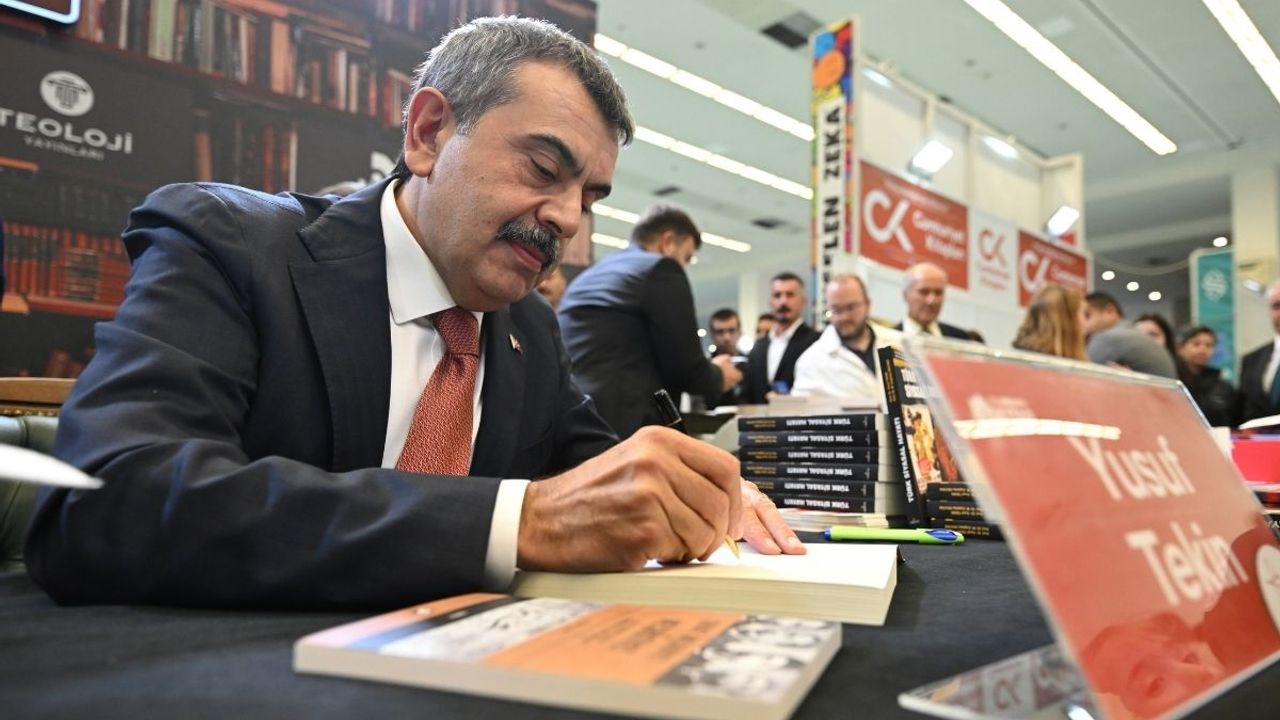 Milli Eğitim Bakanı Tekin: ‘Çocuklarımız daha erken yaşta hayata atılsın’