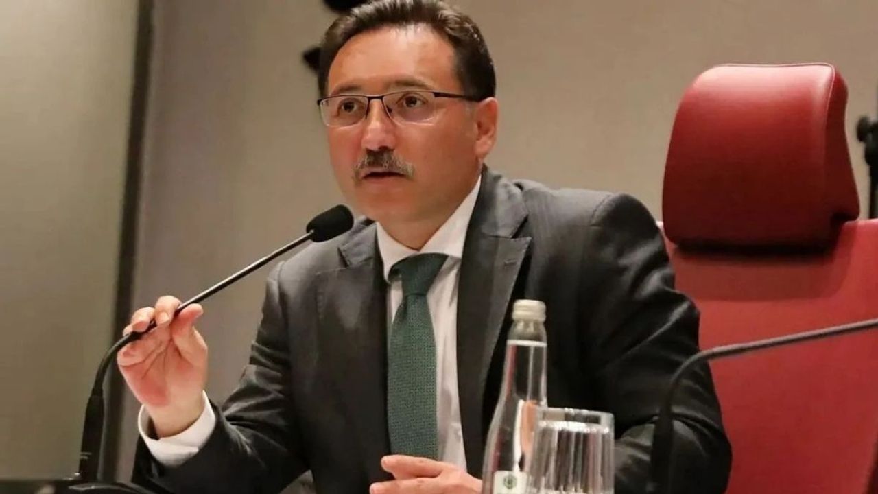 Vali Çiçek’ten öğrencilere müjde: Kütüphaneler artık 22.00’ye kadar açık olacak