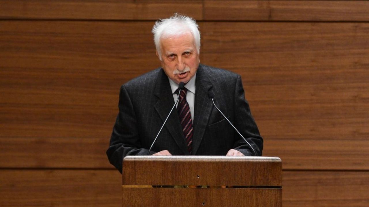 Türk musikisinin ustası Niyazi Sayın vefat etti: Sanat dünyası yasta!