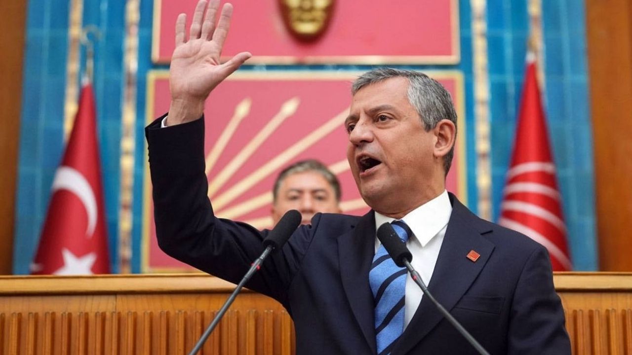 Özgür Özel’den Bahçeli’ye sert yanıt: ‘Alnını karışlarım!’