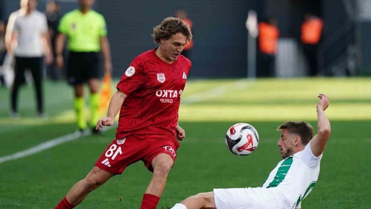 Parasını alamayan futbolcular isyan etti! Antrenmana çıkmadılar