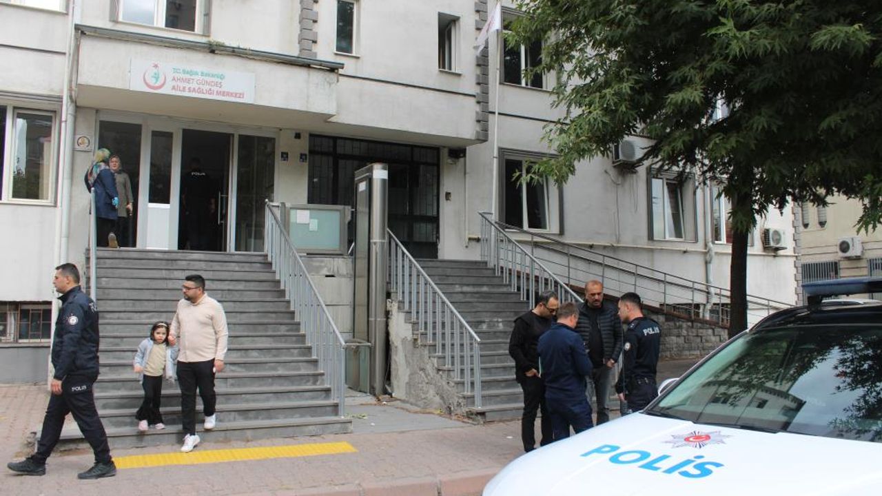 Kayseri’de Sağlık Ocağında çıkan sıra kavgasında bıçaklar çekildi kavga kanlı bitti