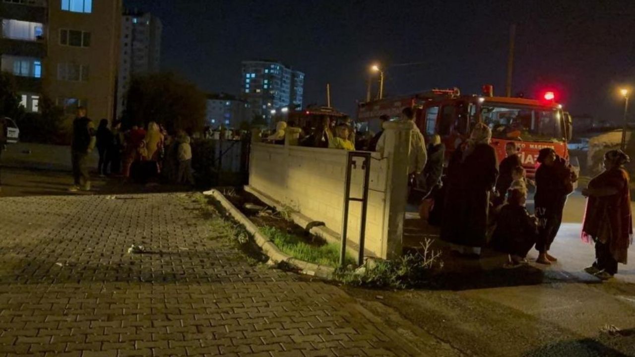 Kayseri’de 8 katlı binada çıkan yangın panik yarattı