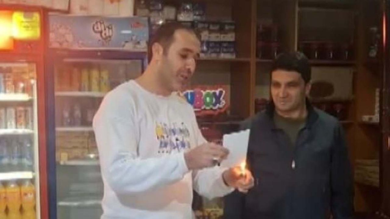 Sivas'ta veresiye defterini yakan hayırsever tüm borçları ödedi