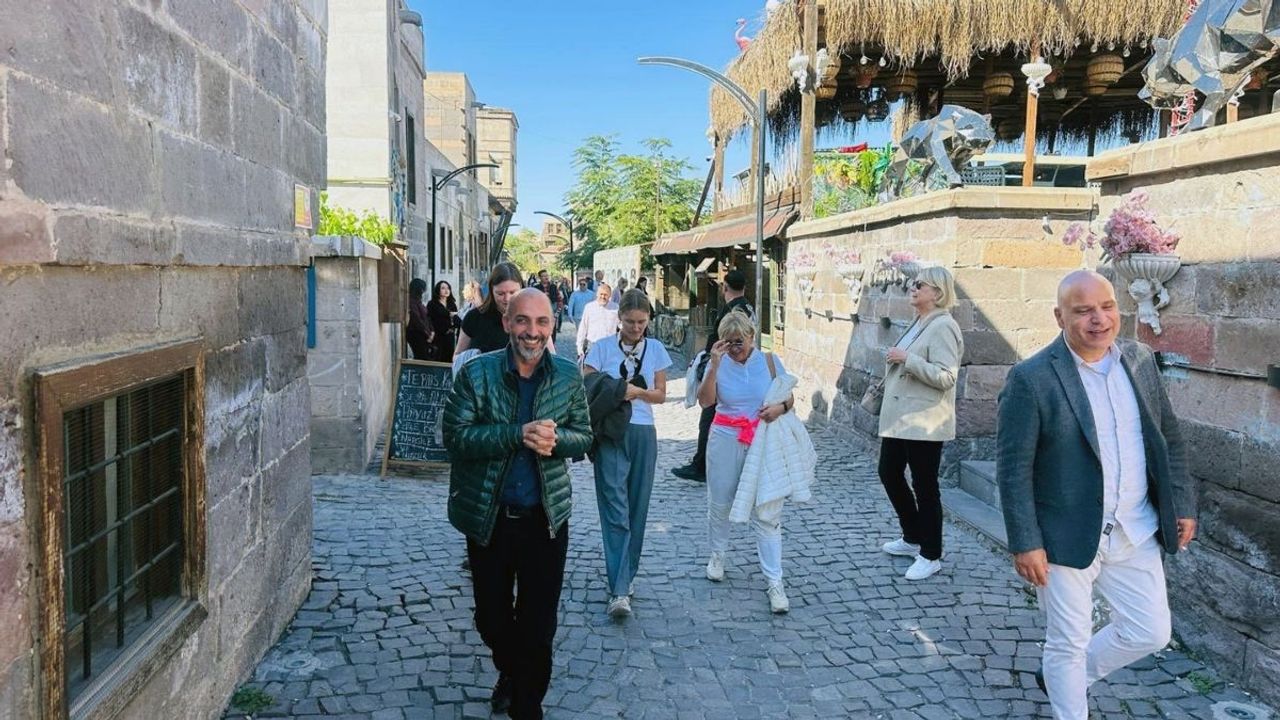 Talas ve Finlandiya arasındaki bağlar güçleniyor