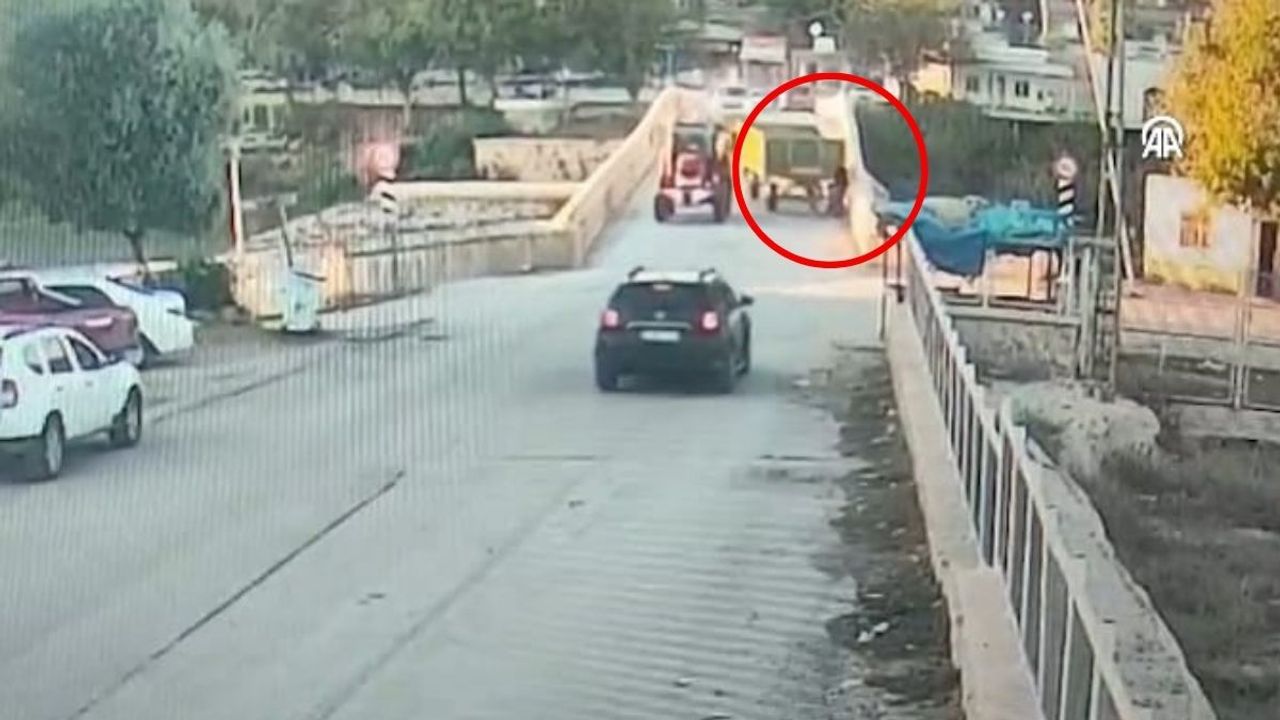 Adana’da traktörden ayrılan römork yayaya çarptı: Yoldan geçen adam hayatını kaybetti