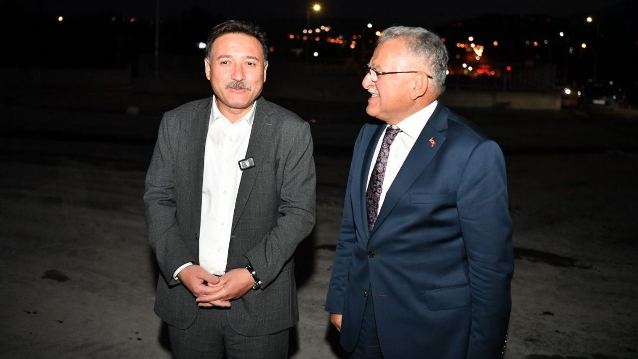 Büyükkılıç, Vali Çiçek’e sürpriz yaptı! Vali hayran kaldı