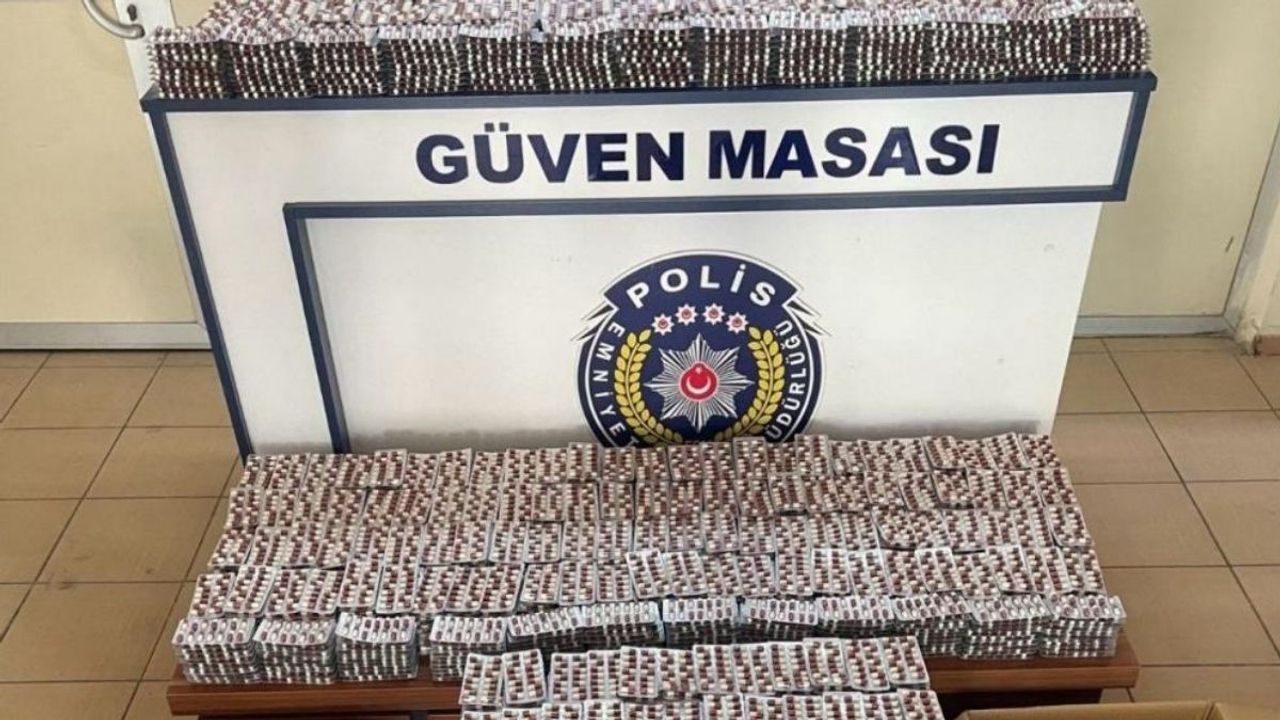 Zehir tacirinin aracından 34 bin sentetik hap çıktı
