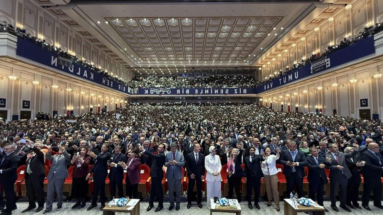 Anahtar Parti 1. Yılını kutladı! Tahir Keskinkılıç: ‘Yolumuza kararlılıkla devam ediyoruz’