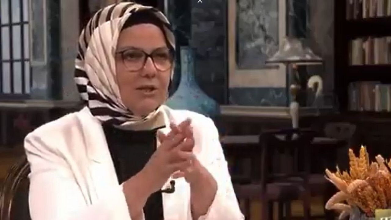 Kayseri Milletvekili Ayşe Böhürler’in programında Atatürk tartışması: Tekkelerde zikir, salonda vals