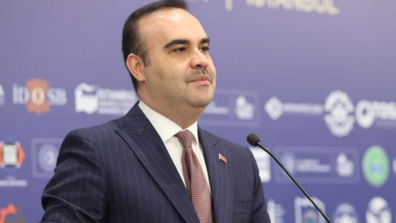 Bakan Kacır gençlere teknoloji çağrısı yaptı