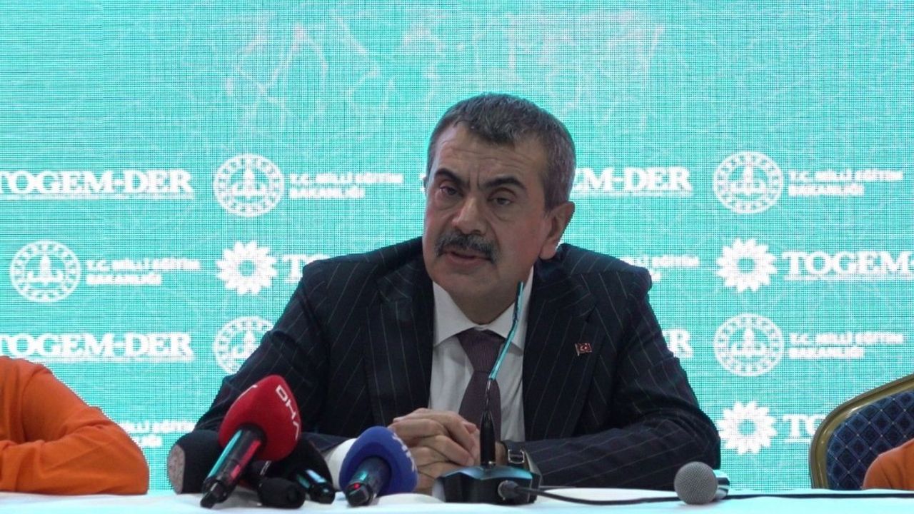 Bakan Tekin: Eğitimde başarı için aktörler birlikte çalışmalı