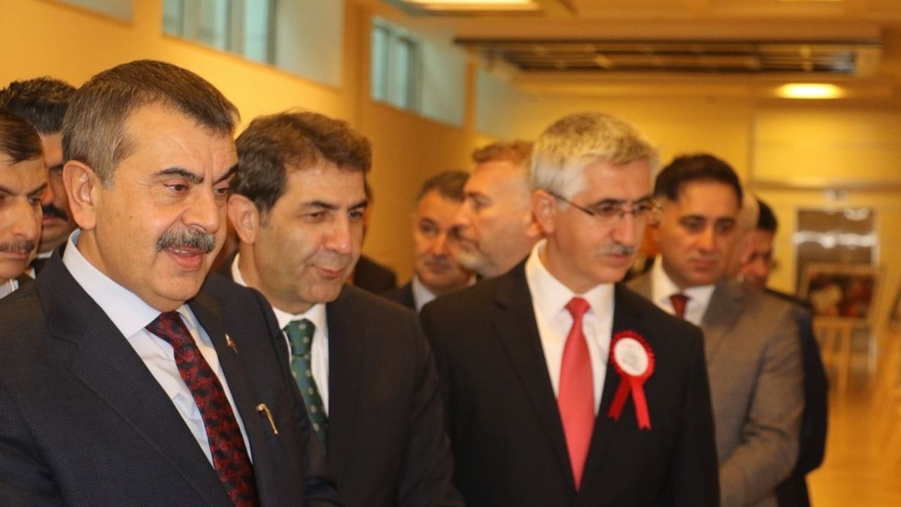 Bakan Tekin eğitimde eşitlik mesajı verdi