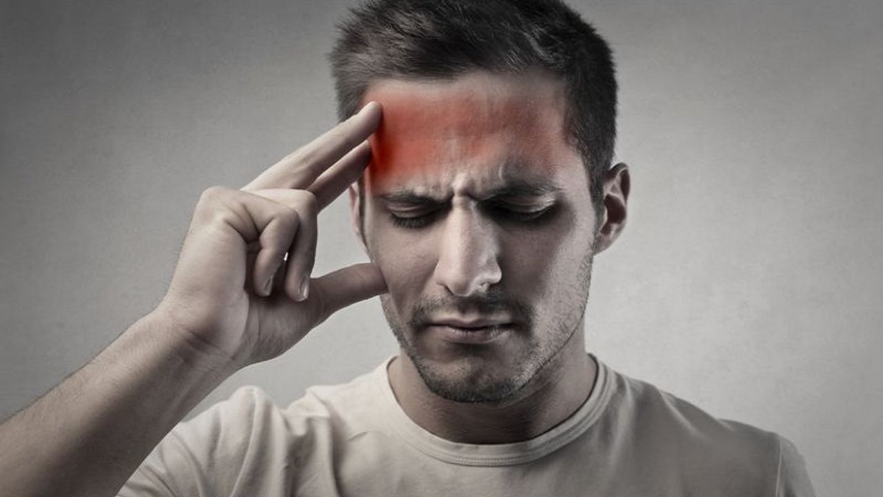 Baş ağrısını geçirmenin 3 doğal yolu: Evde hemen deneyin