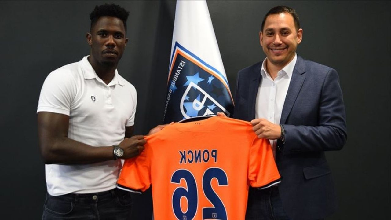 Süper Lig'de forma giyiyordu hem adı hem de yaşı sahte çıktı