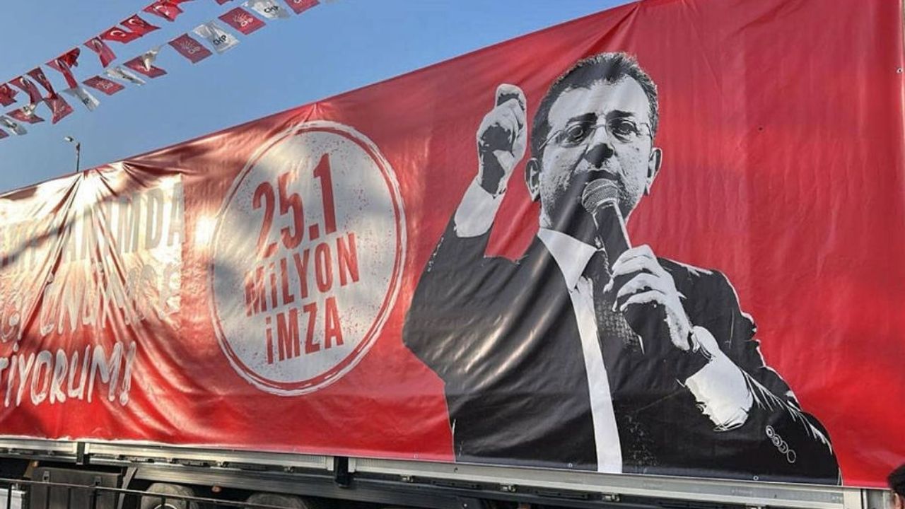 CHP Kurultayında dikkat çeken TIR! 25,1 milyon imza salona getirildi