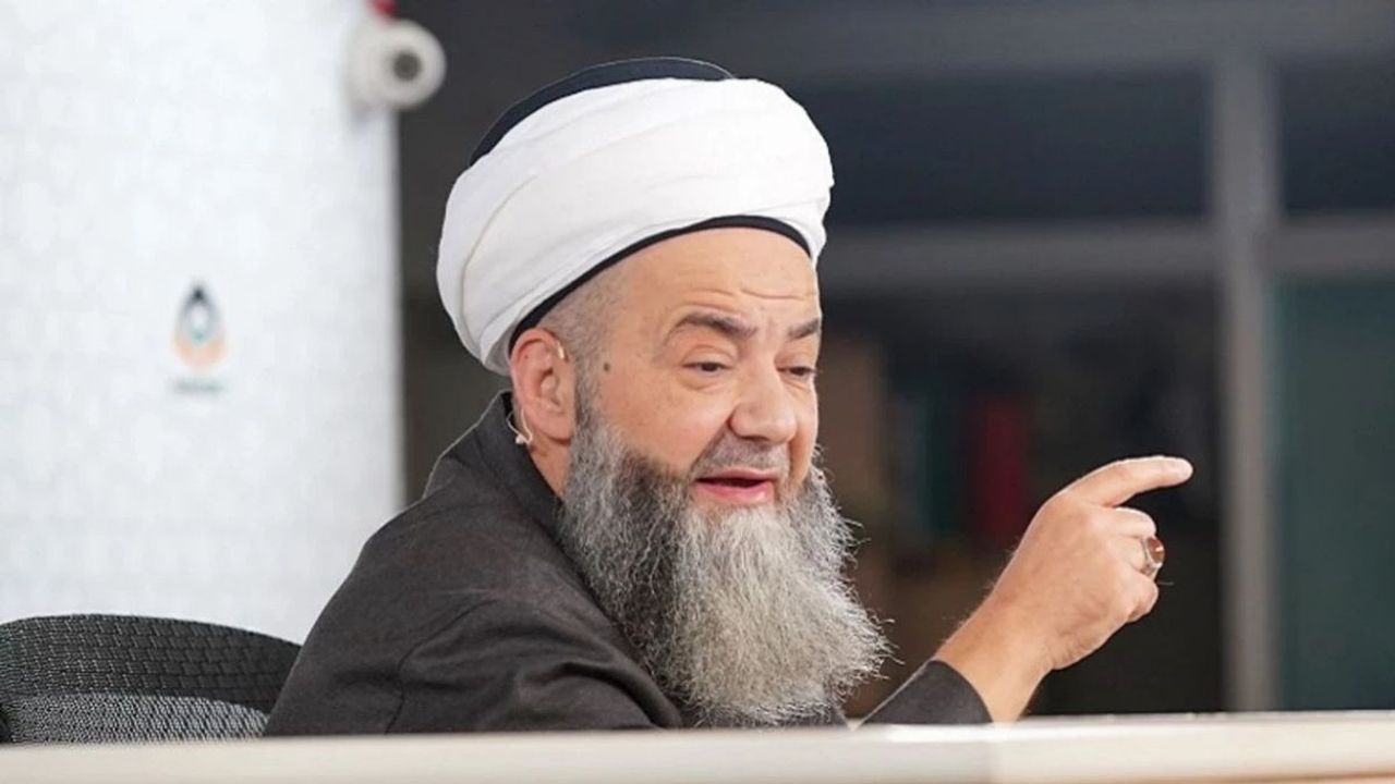 Cübbeli Ahmet Hoca aniden hastaneye kaldırıldı: Tüm programları iptal edildi!