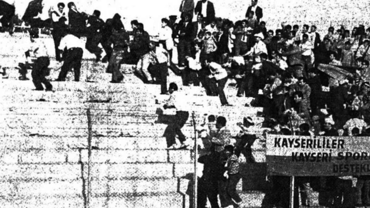Futbolun en büyük faciası: Kayseri stadı harp meydanına döndü!