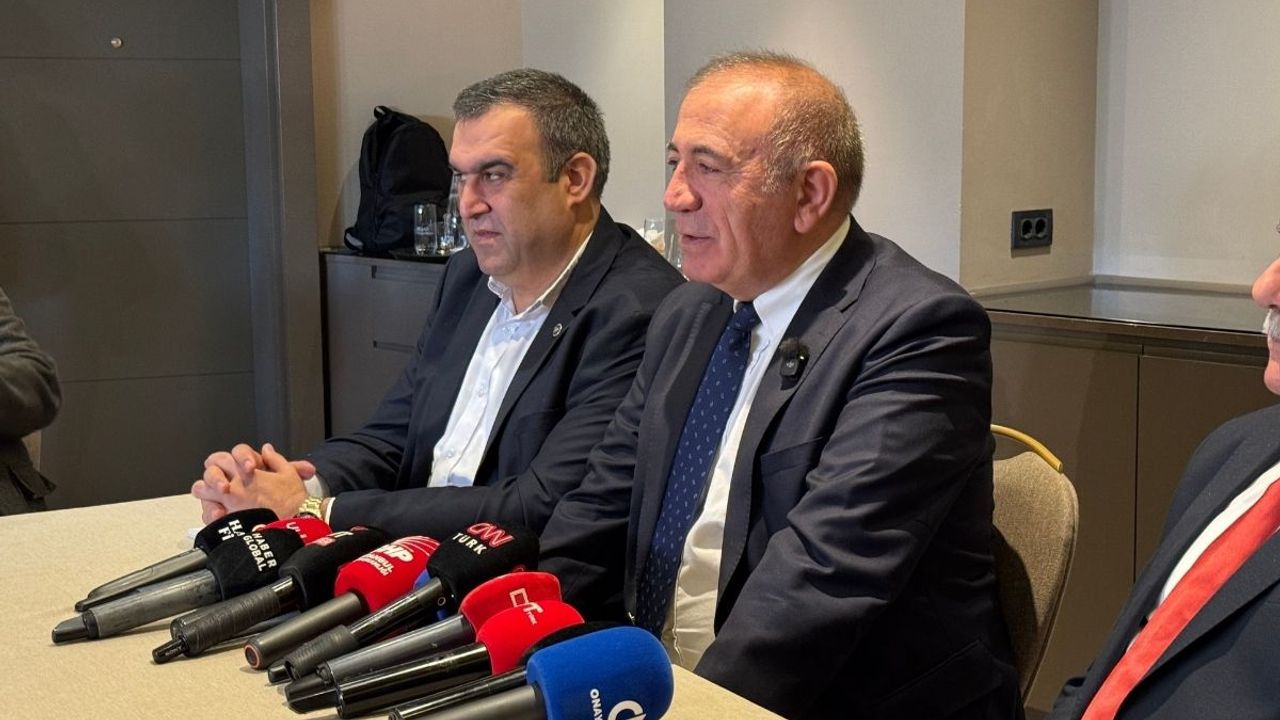 Gürsel Tekin: CHP'de çift başlılık yok, Mühür kimdeyse Süleyman odur