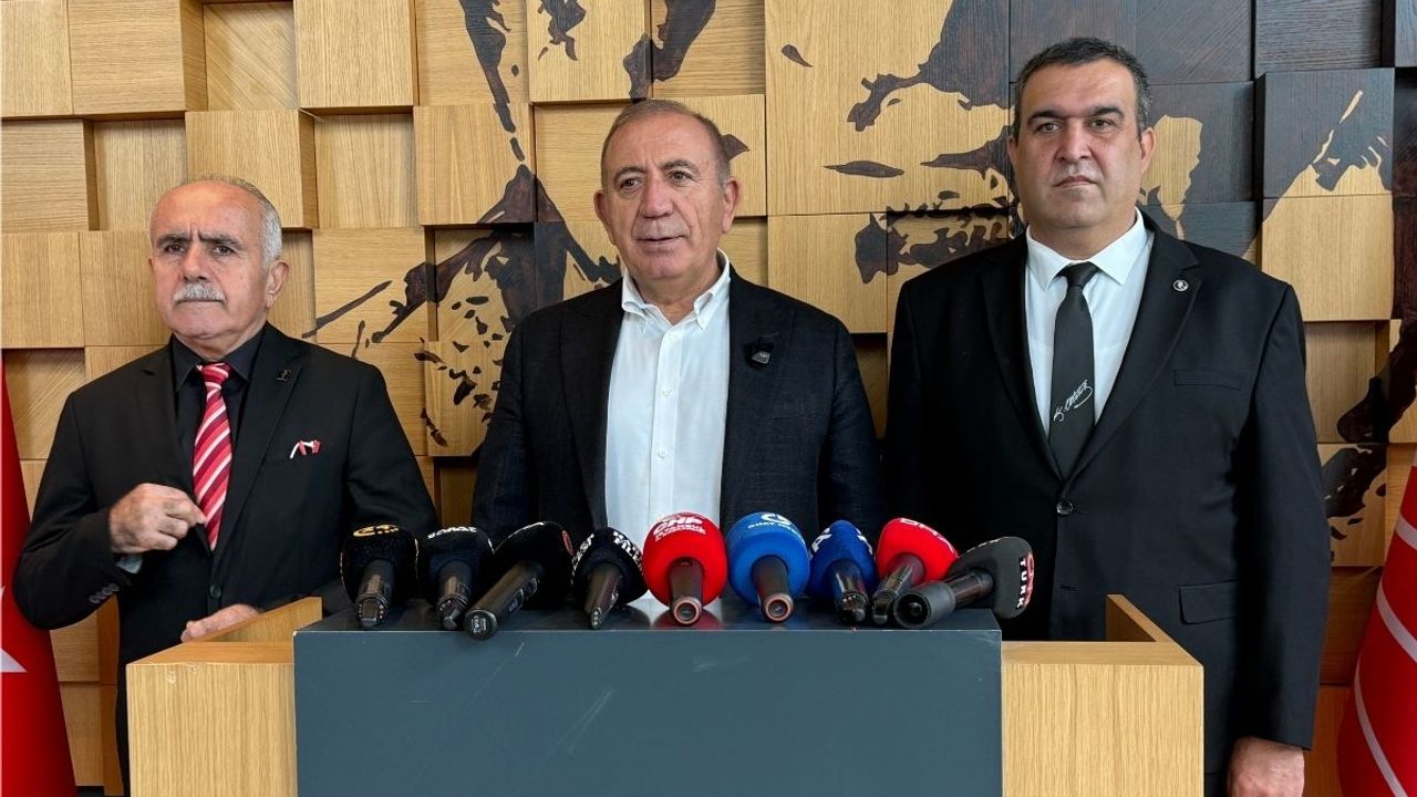 Gürsel Tekin’den Aziz İhsan Aktaş’a suç duyurusu