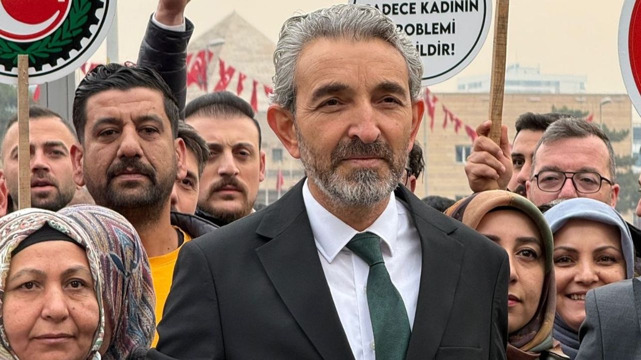 Kayseri Cumhuriyet Meydanında yüzlerce kişi tek yürek oldu