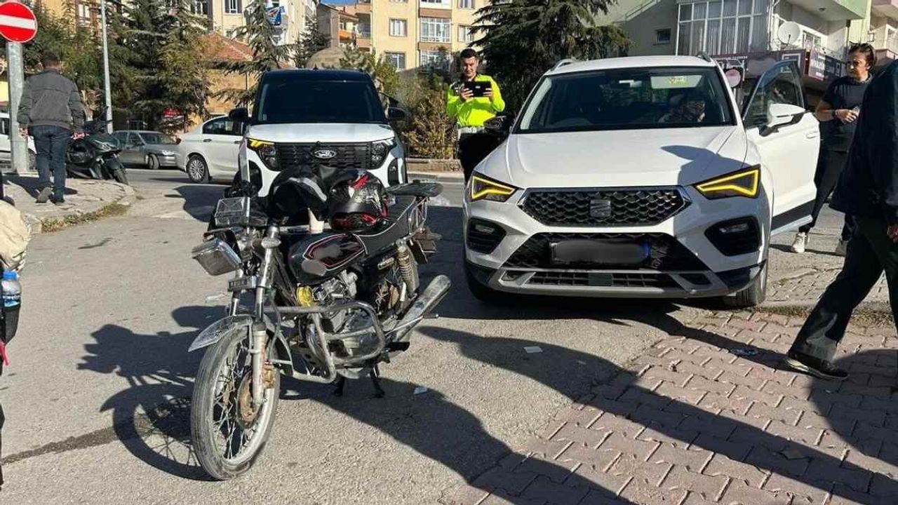 Niğde'de korkunç kaza: Motosiklet sürücüsü hastaneye kaldırıldı!