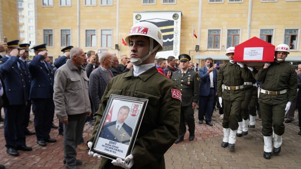 Niğde şehidi Burak Özkan son yolculuğuna uğurlandı