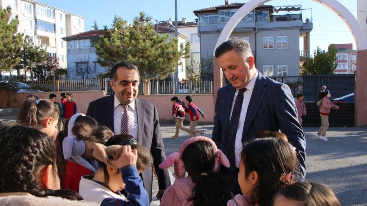 İl Millî Eğitim Müdürü Esen’den Develi okullarına yakın takip